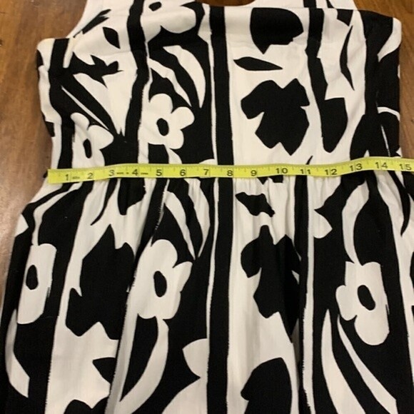 Talbots Large Floral Black & White Cotton Lightweight Midi Dress Sz 6 - Picture 7 of 8